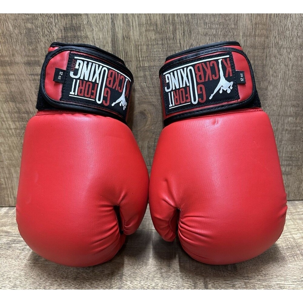 Go For it Kick Boxing 12 oz red gloves training punching MMA kickboxing sports